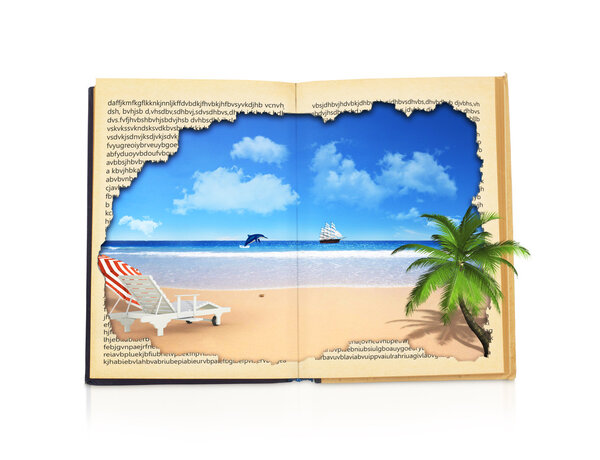 Понятие чтения. Открыть книгу с картинкой отдыха. Океан, небо
