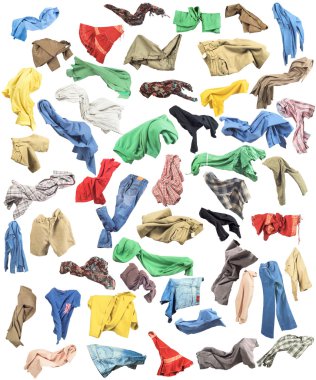 Beyaz arka plan üzerinde izole sonbaharda renkli giysiler