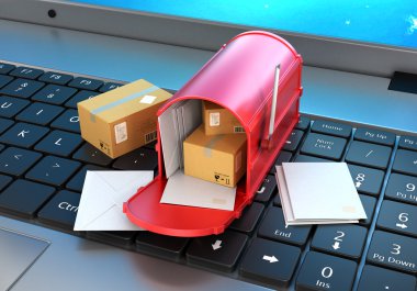 Posta mektup ve karton kutuları ile çoğu dizüstü keybo