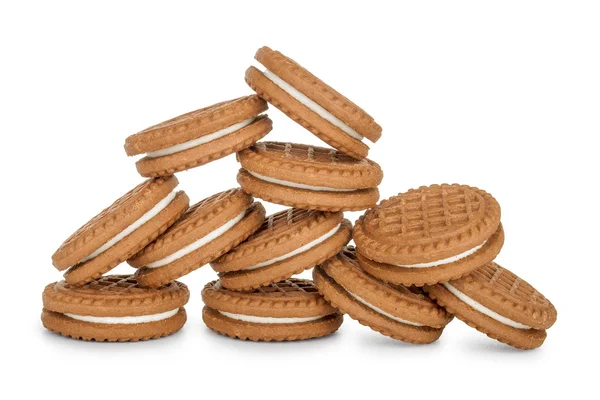 Högen av cookies fylld med grädde isolerad på vit bakgrund — Stockfoto