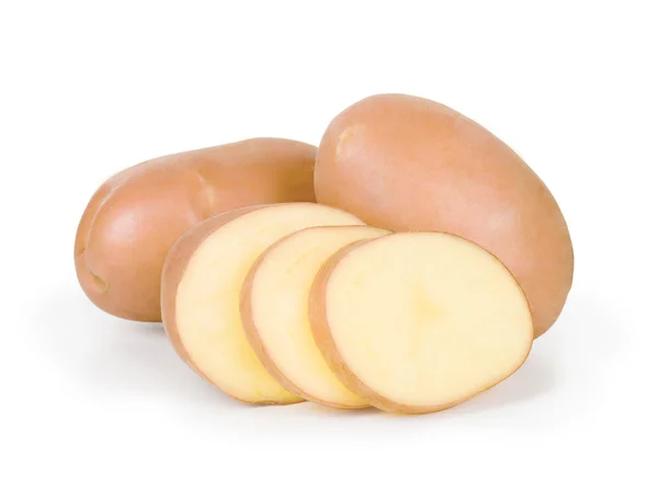 Batatas fatiadas em um fundo branco — Fotografia de Stock