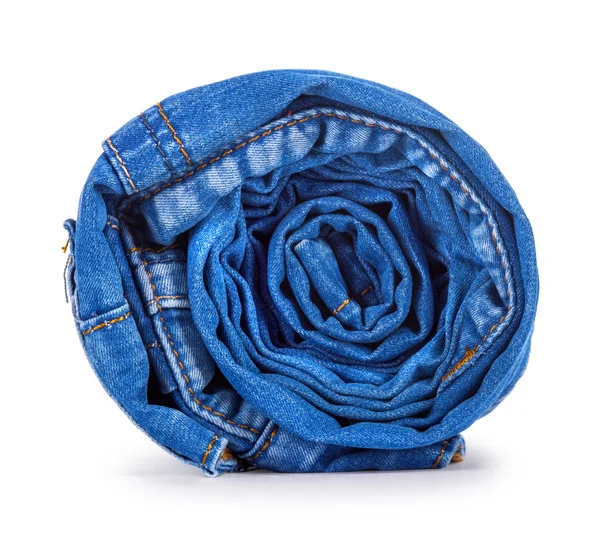 Blu roll jeans isolato su sfondo bianco — Foto Stock