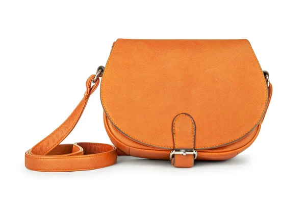 Saco de couro laranja jovem elegante isolado no fundo branco — Fotografia de Stock
