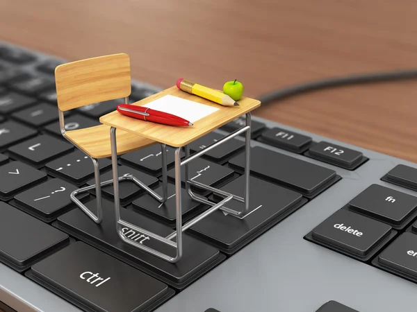 Školní stůl a židle na klávesnici. Online tréninkový koncept. — Stock fotografie