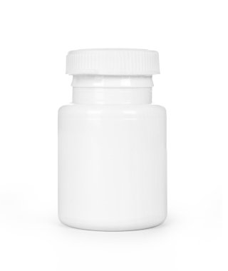 Beyaz plastik ilaç şişesi üzerinde beyaz izole