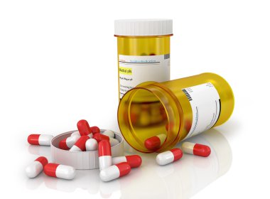 hap hap şişesi üzerinde beyaz izole dışarı dökülmesini.