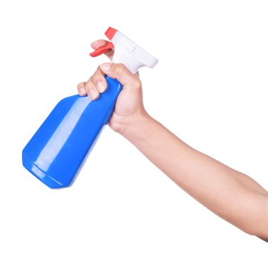 Beyaz arka plan üzerinde elle püskürtülen ilaç şişe.