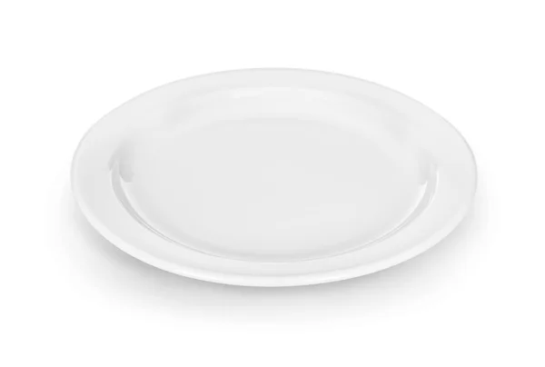 Біла тарілка ізольована на білому тлі — стокове фото