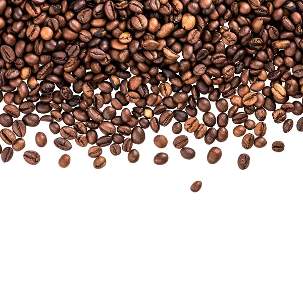Flying coffee beans. Falling coffee beans isolated over white wi — Stock Photo, Image