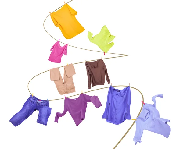 Wäscheleine mit isolierter Kleidung auf weißem Hintergrund — Stockfoto