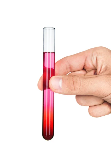 Uma mão segurando um tubo de ensaio com o reagente em ba branco isolado — Fotografia de Stock