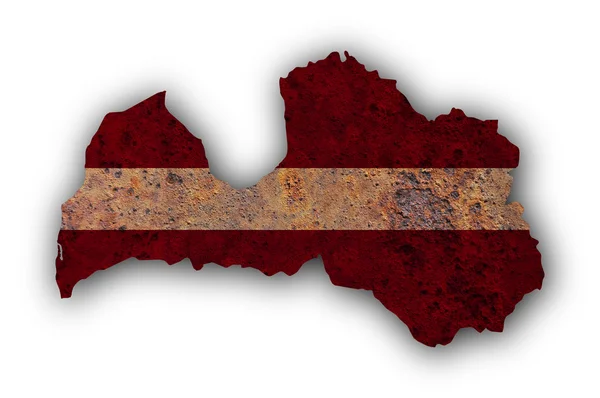 地图和国旗的拉脱维亚上生锈的金属 — 图库照片