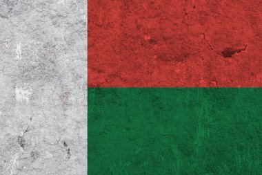 Madagaskar bayrağı yıpranmış betonda