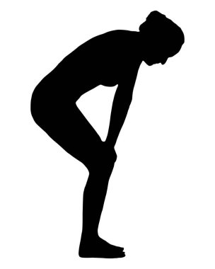 Beyaz üzerine eğilmiş bir kadın