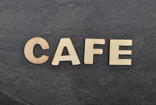 Tahta tahtadaki tahta harflerden bir terim.