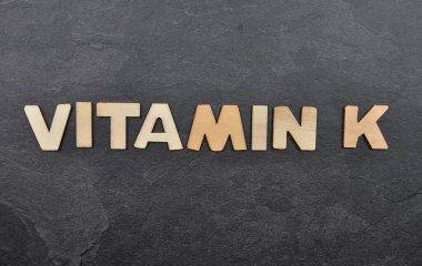 Tahta tahtadaki tahta harflerden bir terim.