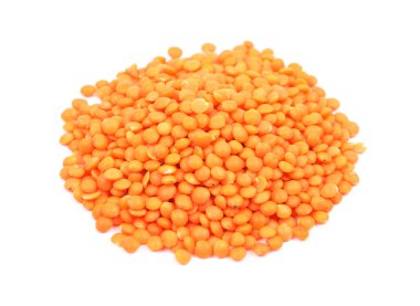 Beyaz üzerine kırmızı mercimek