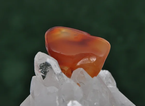 Carnelian on rock crystal — Stock Photo, Image