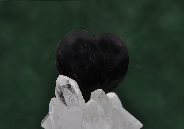 Obsidiaan op de rock crystal — Stockfoto