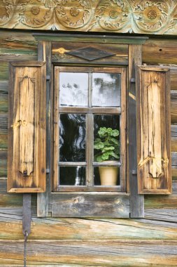 eski oymalı pencere