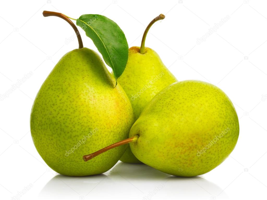 Ripe green pears isolated with leaves isolated