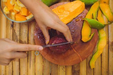 salata mango papaya muz tutku meyve