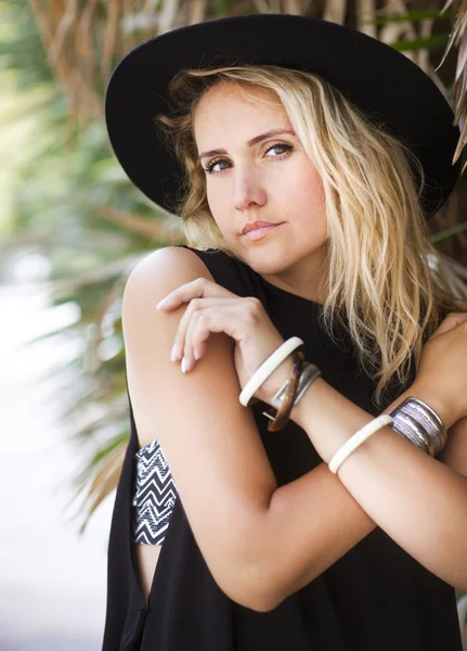 Fashion portrait of beautiful hippie young woman — Stock Photo, Image