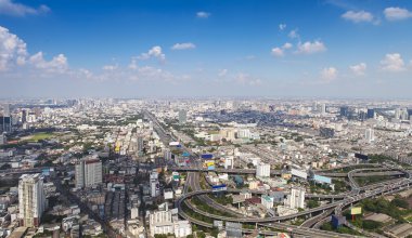 Bangkok cityscape. Şehrin en yüksek binası--dan görünüm