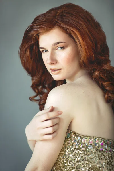 Beautiful young redhead woman with freckles portrait — Stock Photo, Image