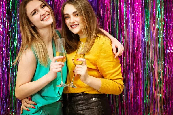 Female Friends Clinking Glasses Wine While Having Fun Luxury Party — Stock Photo, Image