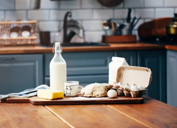 Ingredienti Assortiti Preparazione Della Pasta Frolla Posti Sul Tagliere Legno — Foto Stock