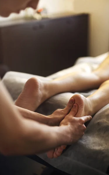 Massagem Nos Pés Tratamento Com Pés Spa Massagem Médica Perna — Fotografia de Stock