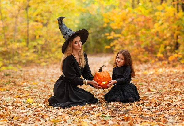 Cropped Shot Family Mother Daughter Standing Scary Face Pumpkin Lantern — Stock Photo, Image