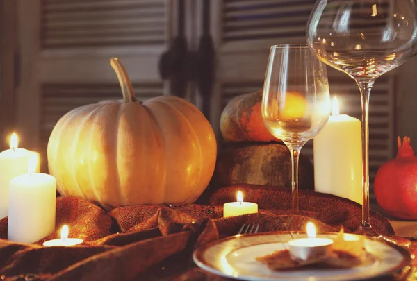 Herbstliches Platzklima. Dankbarkeitsessen — Stockfoto