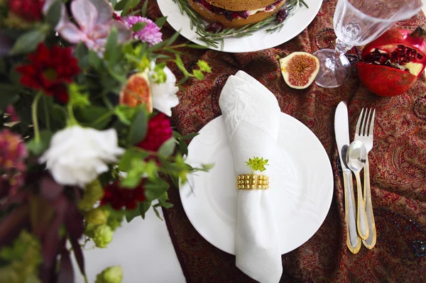 Десертный стол для свадьбы — стоковое фото