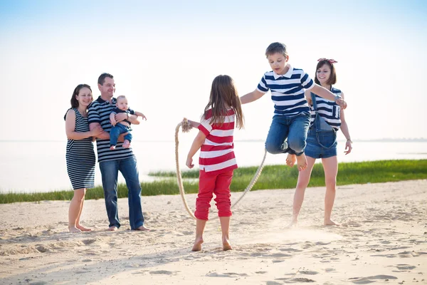 Sommarsemester med familjen — Stockfoto