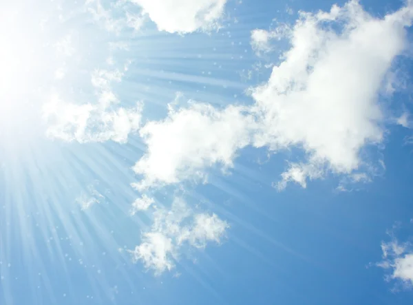 Naturalne podłoże z promieni w niebo i chmury — Zdjęcie stockowe