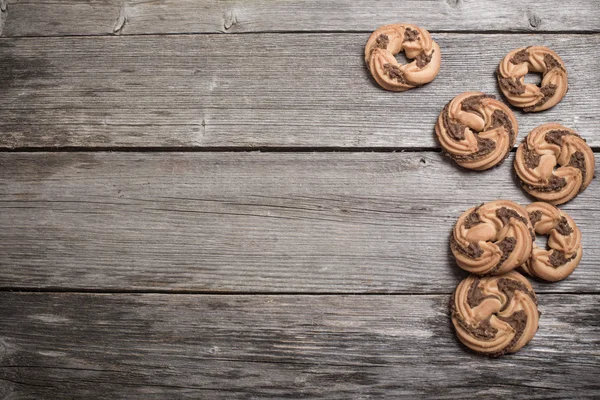 Biscotti su sfondo di legno — Foto Stock