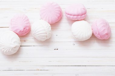 Hite hatmi - zephyr üzerinde ahşap masa lambası