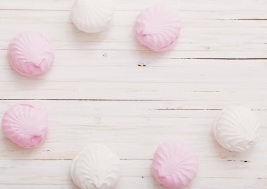 Hite hatmi - zephyr üzerinde ahşap masa lambası