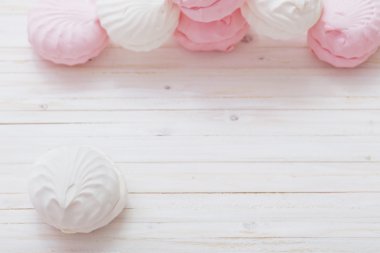 hatmi - zephyr üzerinde ahşap masa lambası