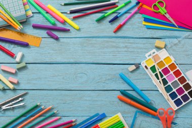 Eski mavi zemin üzerine geri kompozisyon okul