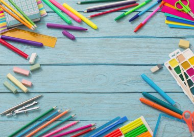 Eski mavi zemin üzerine geri kompozisyon okul