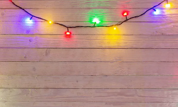 Guirlande Électrique Avec Ampoules Multicolores Sur Une Surface Bois Noël — Photo