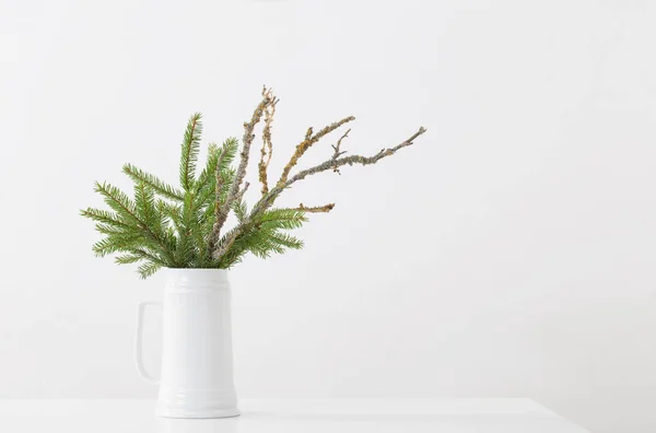 Vida Moderna Del Alféizar Navidad Jarra Sobre Fondo Blanco — Foto de Stock