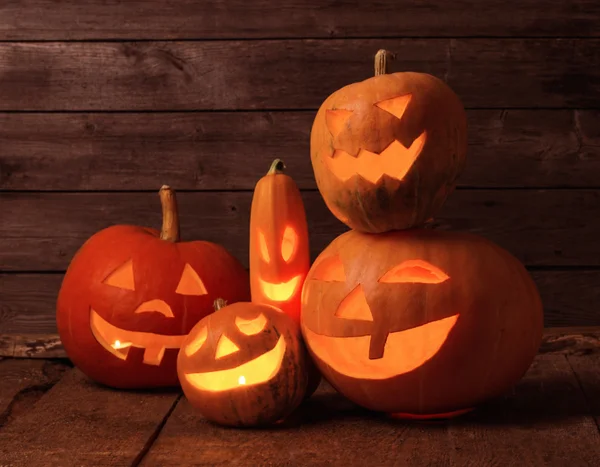 Calabazas sobre fondo de madera con espacio para copiar —  Fotos de Stock