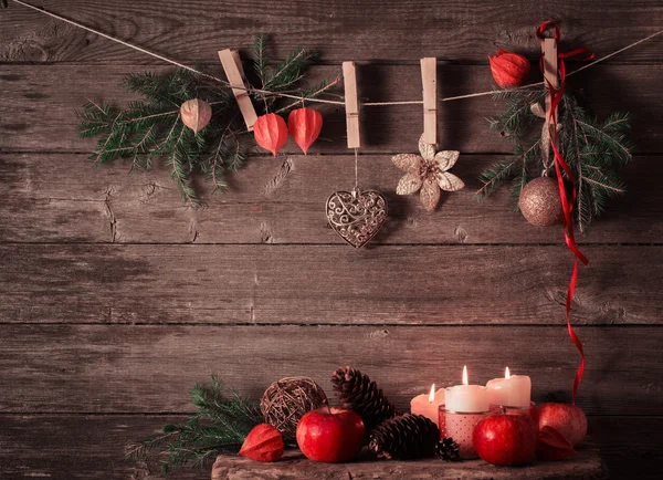 Χριστούγεννα διακόσμηση στις ξύλινες σανίδες — Φωτογραφία Αρχείου