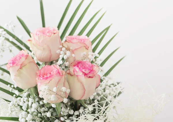 Bouquet de mariage avec roses — Photo