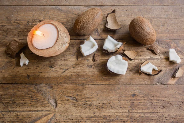 Bir Hindistan cevizi kabuğu'mum