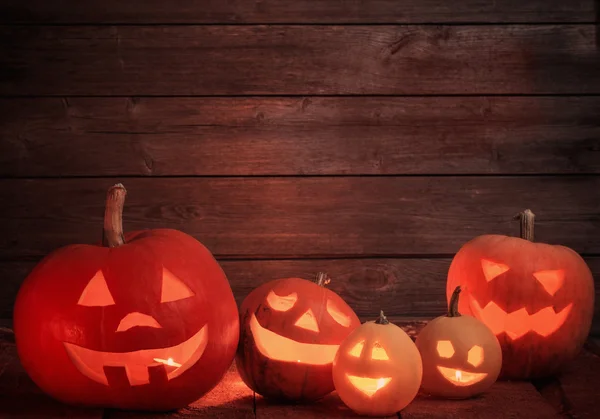 Calabazas sobre fondo de madera con espacio para copiar —  Fotos de Stock